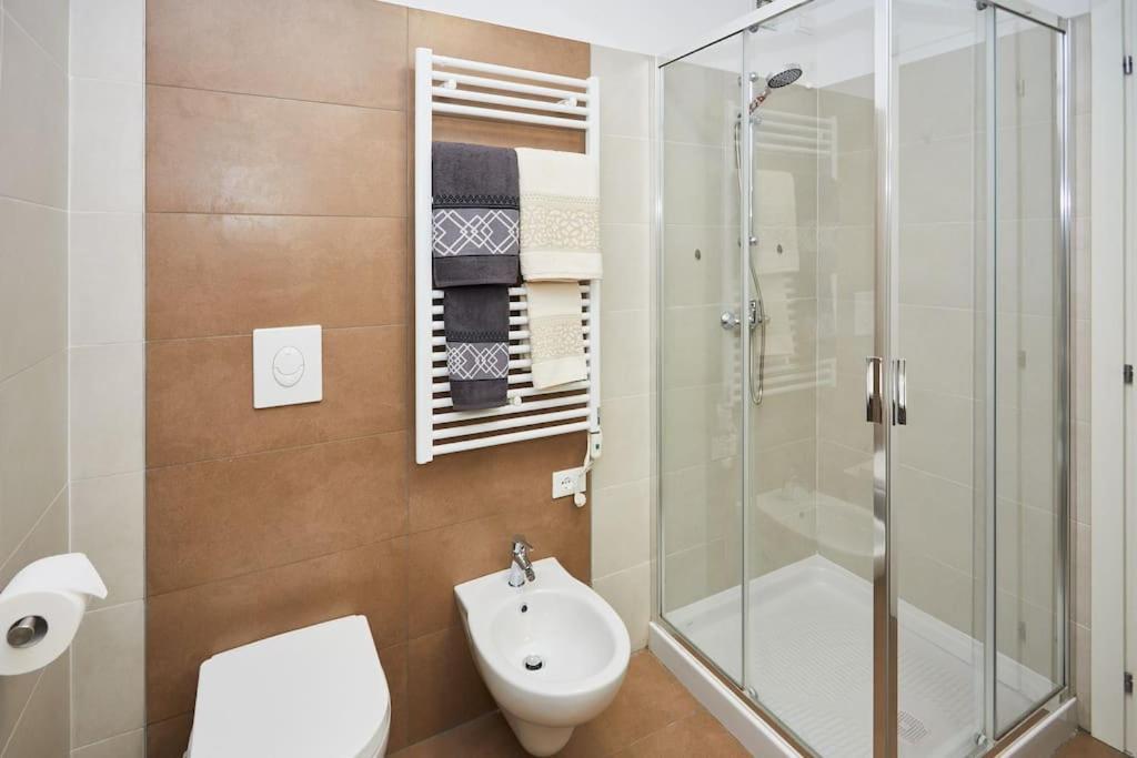 Center Aviano Comfort Suite Free Parking Wifi Exterior foto